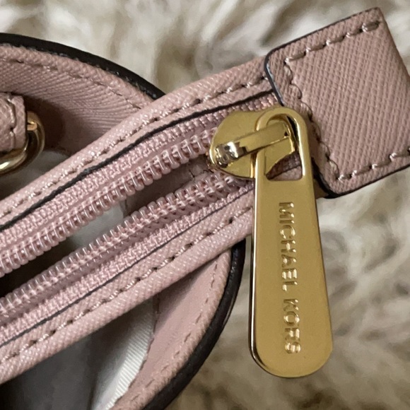 Michael Kors Hamilton Satchel in Pink - Picture 10 of 12